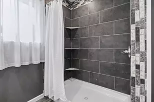 2736 S Wagner Rd, Ann Arbor, MI 48103 - Photo 29