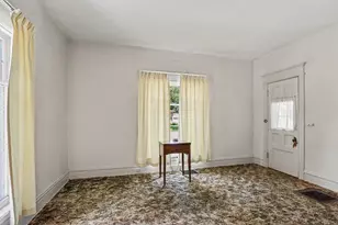 115 Delano St, Allegan, MI 49010 - Photo 11