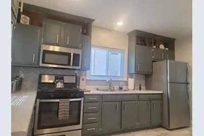 127 N Thompson Street, Jackson, MI 49202 - Photo 5