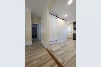 127 N Thompson Street, Jackson, MI 49202 - Photo 7