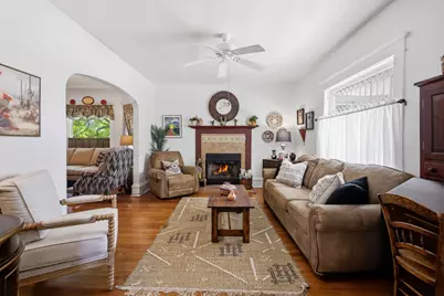 24 W Ash Street W, Three Oaks, MI 49128 - Photo 9