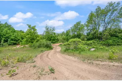 Seneca Place, Cadillac, MI 49601 - Photo 11