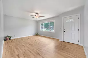 317 E Washington St, Berrien Springs, MI 49103 - Photo 3