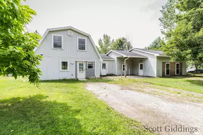 1402 E Deaner Road NE, Edmore, MI 48829 - Photo 5
