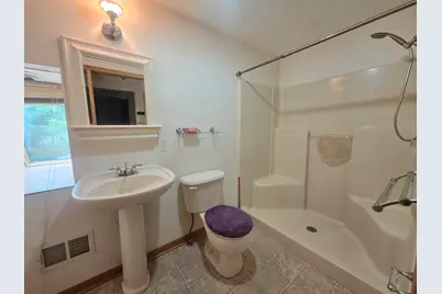 1402 E Deaner Road NE, Edmore, MI 48829 - Photo 15
