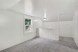 310 Locust St, Marshall, MI 49068 - Photo 17