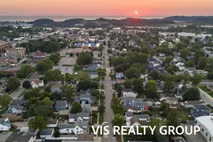 627 Fulton Ave, Grand Haven, MI 49417 - Photo 89