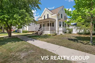 627 Fulton Ave, Grand Haven, MI 49417 - Photo 1