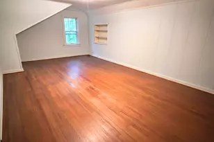 928 Phoenix St, South Haven, MI 49090 - Photo 9