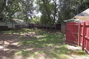 2257 Wyoming Ave SW, Wyoming, MI 49519 - Photo 45