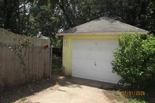 2257 Wyoming Ave SW, Wyoming, MI 49519 - Photo 41
