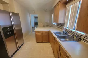 24011 Seneca St, Oak Park, MI 48237 - Photo 5