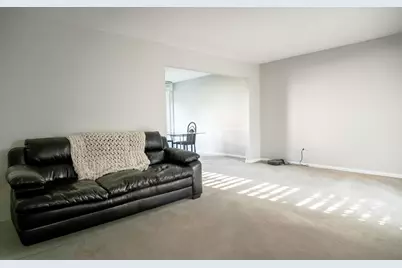 2411 Weathervane Road, West Bloomfield, MI 48324 - Photo 13