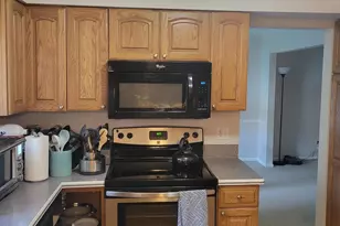 2411 Weathervane Rd, West Bloomfield, MI 48324 - Photo 5