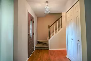 2411 Weathervane Rd, West Bloomfield, MI 48324 - Photo 3