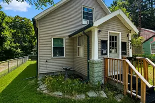 931 Jennings Ave, Benton Harbor, MI 49022 - Photo 1