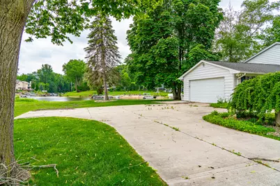 7436 Oak Bay Drive, White Lake, MI 48383 - Photo 7