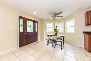 6637 Hitchingham Rd, Ypsilanti, MI 48197 - Photo 9