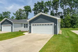 2040 Black Bear Dr, Portage, MI 49024 - Photo 33