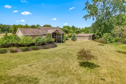 2554 W Mosherville Road, Jonesville, MI 49250 - Photo 3