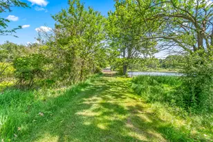 2554 W Mosherville Rd, Jonesville, MI 49250 - Photo 29