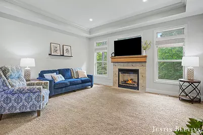 5515 Hagenvale Court NE, Rockford, MI 49341 - Photo 5