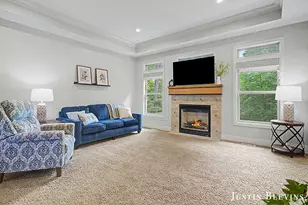 5515 Hagenvale Ct NE, Rockford, MI 49341 - Photo 5