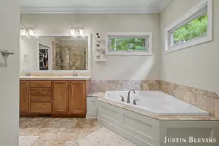 5515 Hagenvale Ct NE, Rockford, MI 49341 - Photo 17