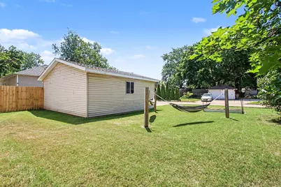 300 N Ottawa Street, Zeeland, MI 49464 - Photo 15