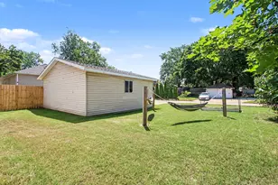 300 N Ottawa St, Zeeland, MI 49464 - Photo 15