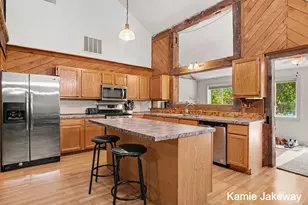 1406 S Lafayette St, Greenville, MI 48838 - Photo 13