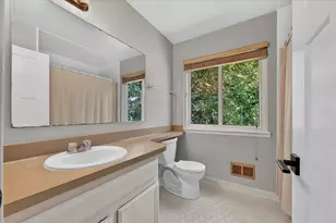 3477 Burbank Dr, Ann Arbor, MI 48105 - Photo 25