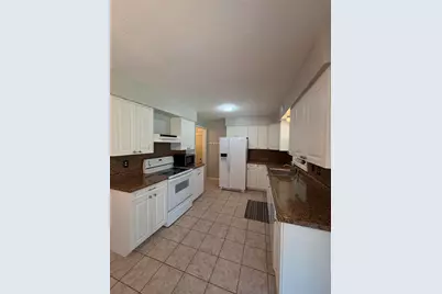 377 W Jefferson Street, Newaygo, MI 49337 - Photo 7