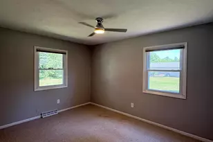 377 W Jefferson St, Newaygo, MI 49337 - Photo 9