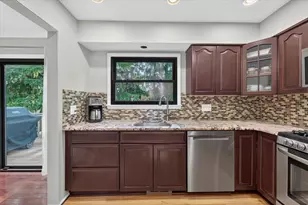 2122 Spruceway Ln, Ann Arbor, MI 48103 - Photo 9