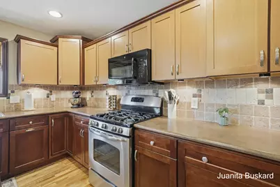 298 Creekside Drive, Coopersville, MI 49404 - Photo 15