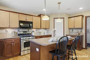 298 Creekside Dr, Coopersville, MI 49404 - Photo 13