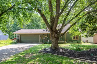 1464 Baywicke Dr SE, Lowell, MI 49331 - Photo 35