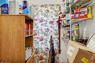 1109 Scott St, Jackson, MI 49202 - Photo 9