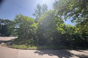 1320 Bryant St, Kalamazoo, MI 49001 - Photo 1
