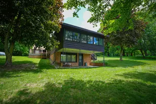 9411 Maple Hill Rd, Howard City, MI 49329 - Photo 3