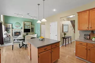 10719 Woodridge Dr, Zeeland, MI 49464 - Photo 5