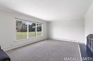 339 Wildwood Dr, Holland, MI 49423 - Photo 5