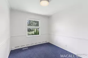 339 Wildwood Dr, Holland, MI 49423 - Photo 11