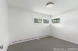 339 Wildwood Dr, Holland, MI 49423 - Photo 9