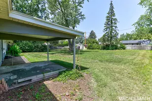 339 Wildwood Dr, Holland, MI 49423 - Photo 35