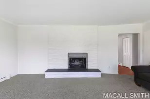 339 Wildwood Dr, Holland, MI 49423 - Photo 7