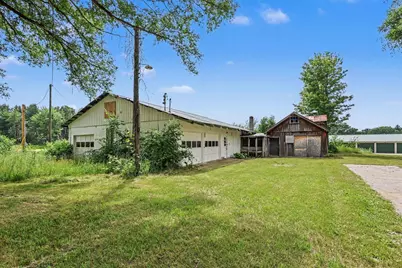 20449 W Howard City-Edmore, Howard City, MI 49329 - Photo 7