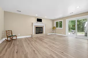 8120 Glenwynd Dr, Kalamazoo, MI 49009 - Photo 39