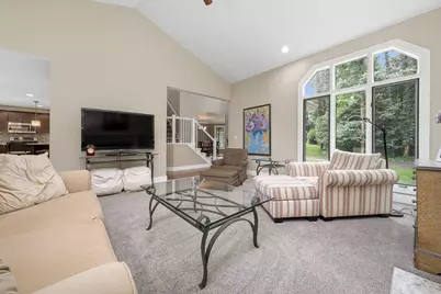 8120 Glenwynd Drive, Kalamazoo, MI 49009 - Photo 9